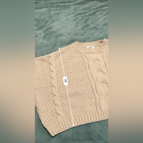 Carly Jean Los Angeles sweater, size Large - Picture 8 of 9